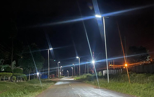 240 set projek lampu jalan suria di Tanzania