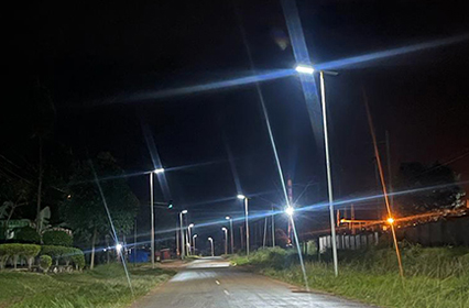 Menerangi jalan: lampu jalan suria All-in-One borong mengubah infrastruktur pengangkutan