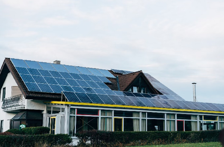 Petunjuk teknikal utama penyongsang Solar