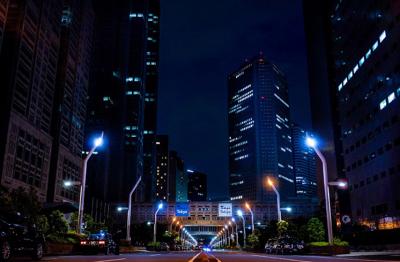 Lampu jalan Sensor Solar membawa kemudahan yang luar biasa kepada kehidupan